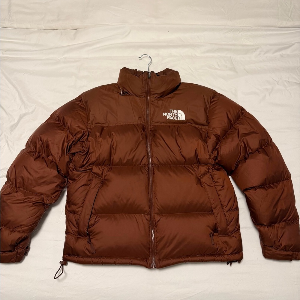 The North Face Men’s 1996 Retro Nuptse Jacket
(Brown) - Picture 2 of 5